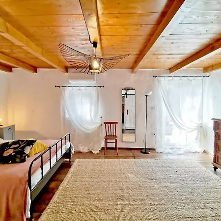 Smetova - The Blue Door House Prázdninový dům Sempas