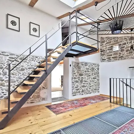 Prázdninový dům Smetova - The Blue Door House