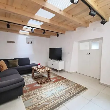 Smetova - The Blue Door House