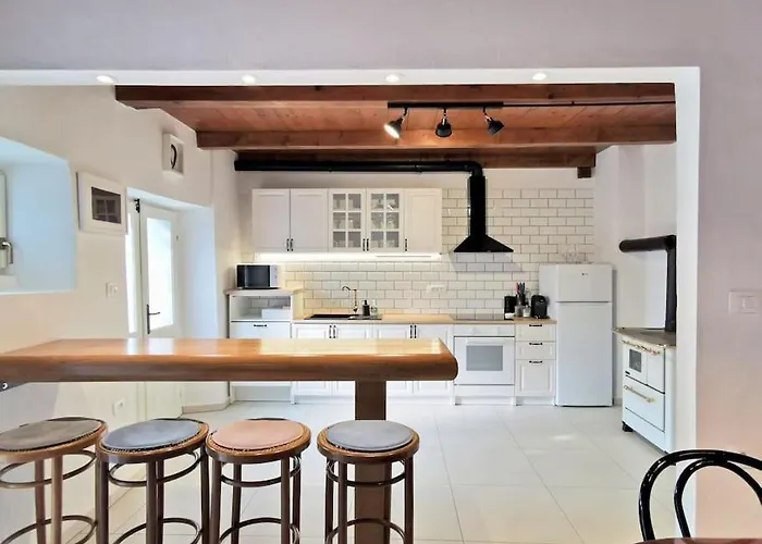 Smetova - The Blue Door House Šempas