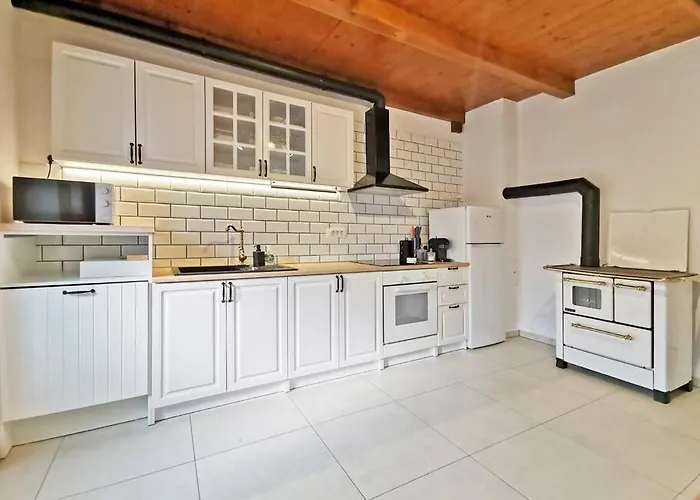 Smetova - The Blue Door House Vakantiehuis