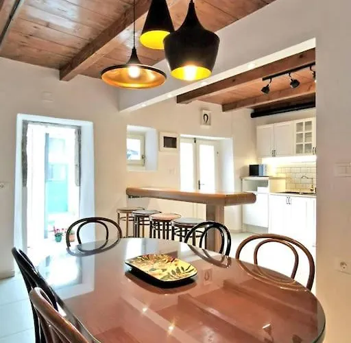 Smetova - The Blue Door House